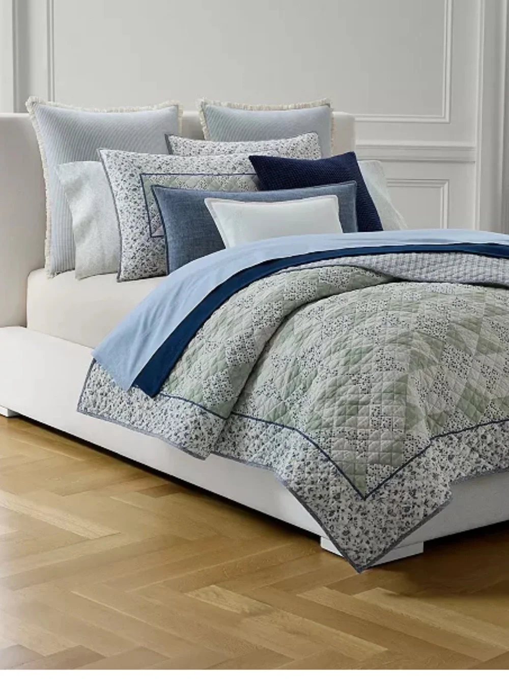 Lauren Ralph Lauren Lidia Geometric & Floral Reversible Patchwork Cotton Quilt